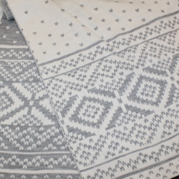 Gap fair isle scarf (NWT) - Picture 7 of 9